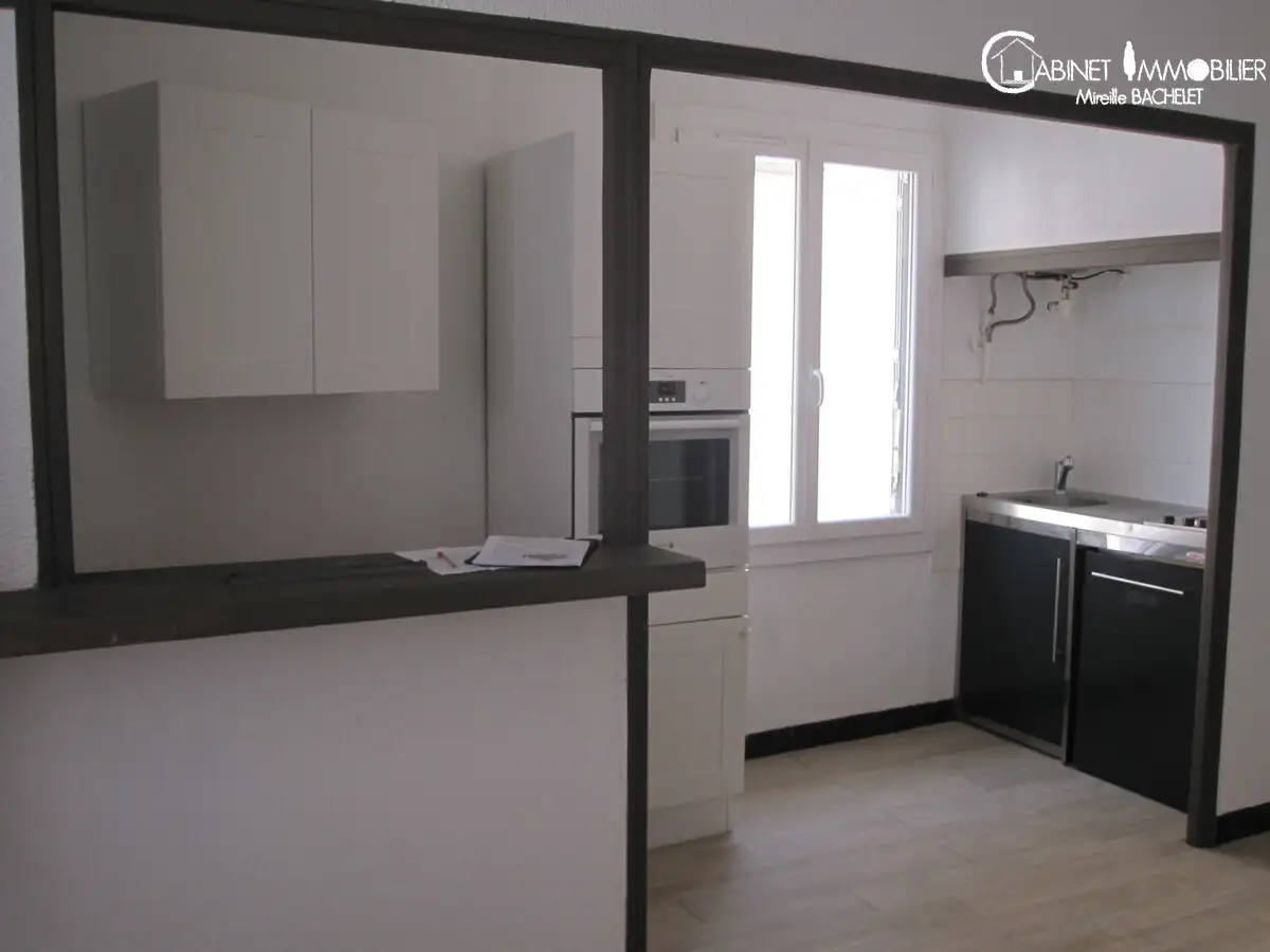 Appartement - CEYRESTE