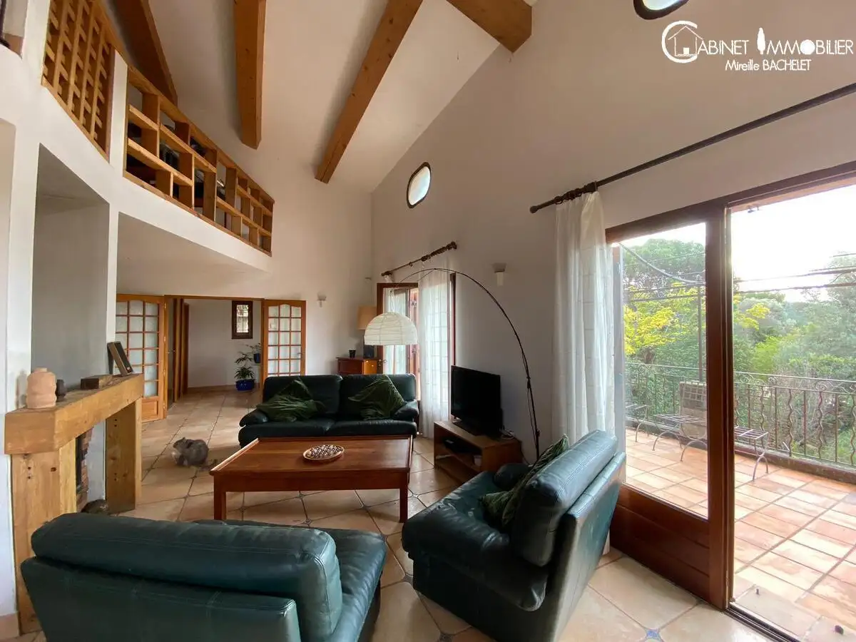 Maison-Villa - CEYRESTE