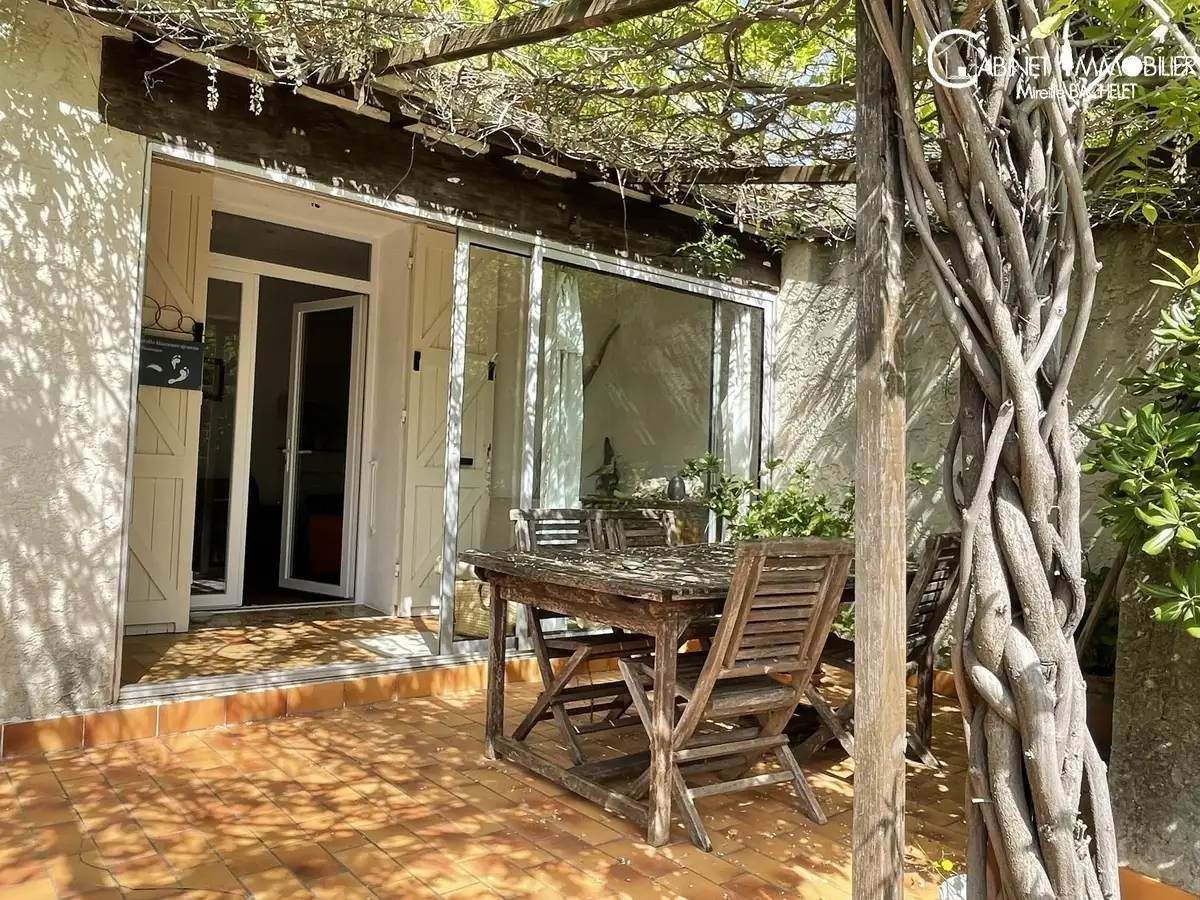 Maison-Villa - CEYRESTE