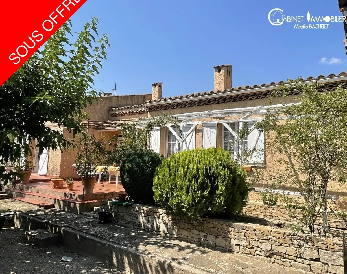 Maison-Villa - CEYRESTE