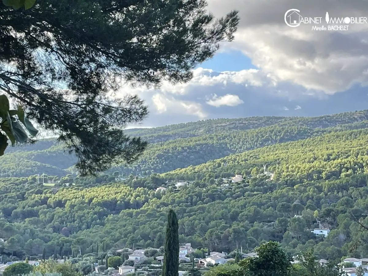 Maison-Villa - CEYRESTE