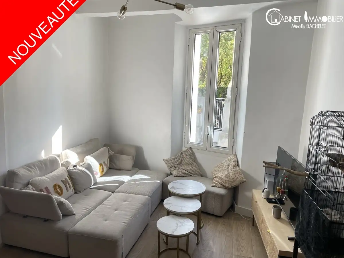 Appartement - CEYRESTE