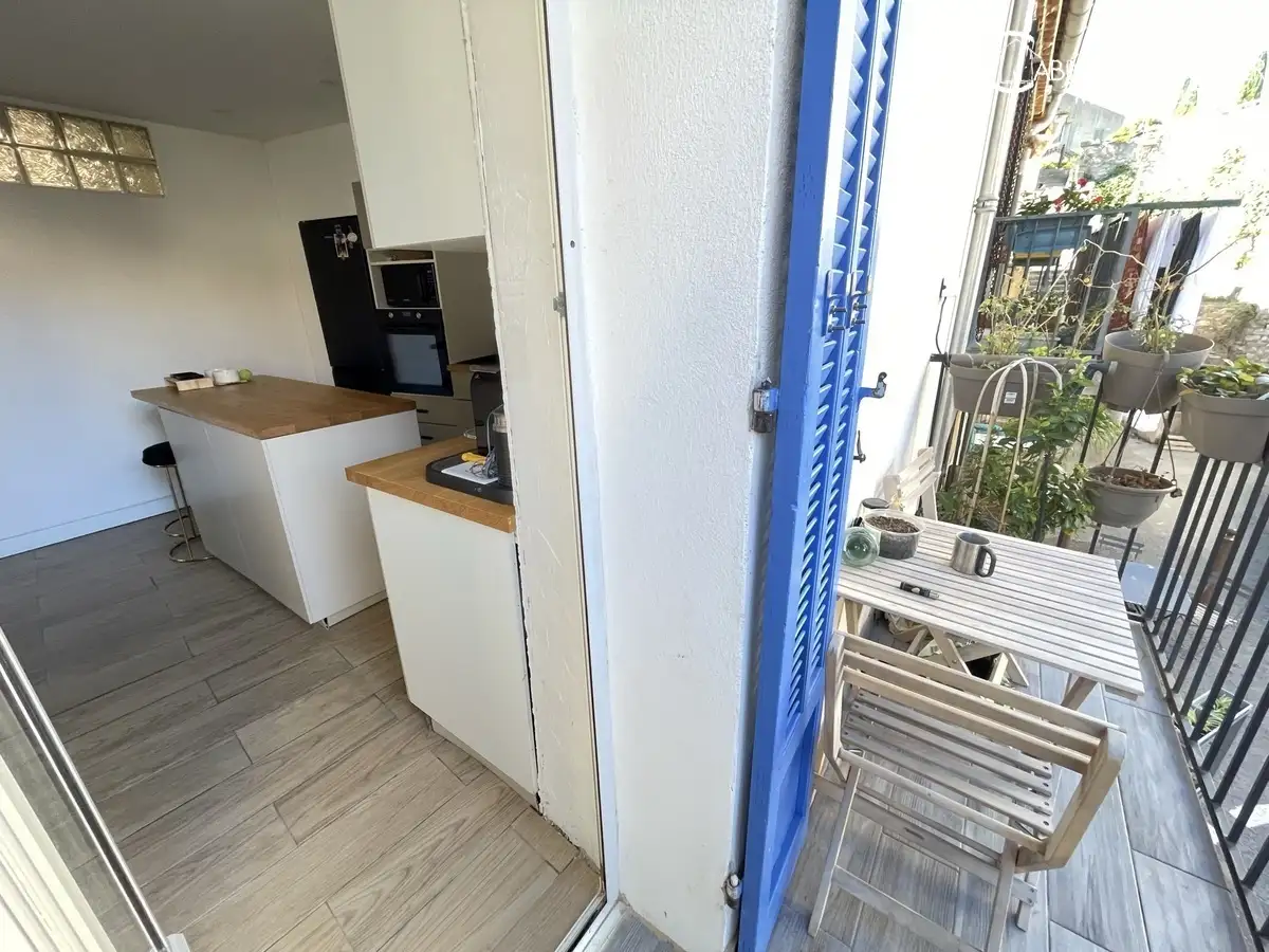 Appartement - CEYRESTE