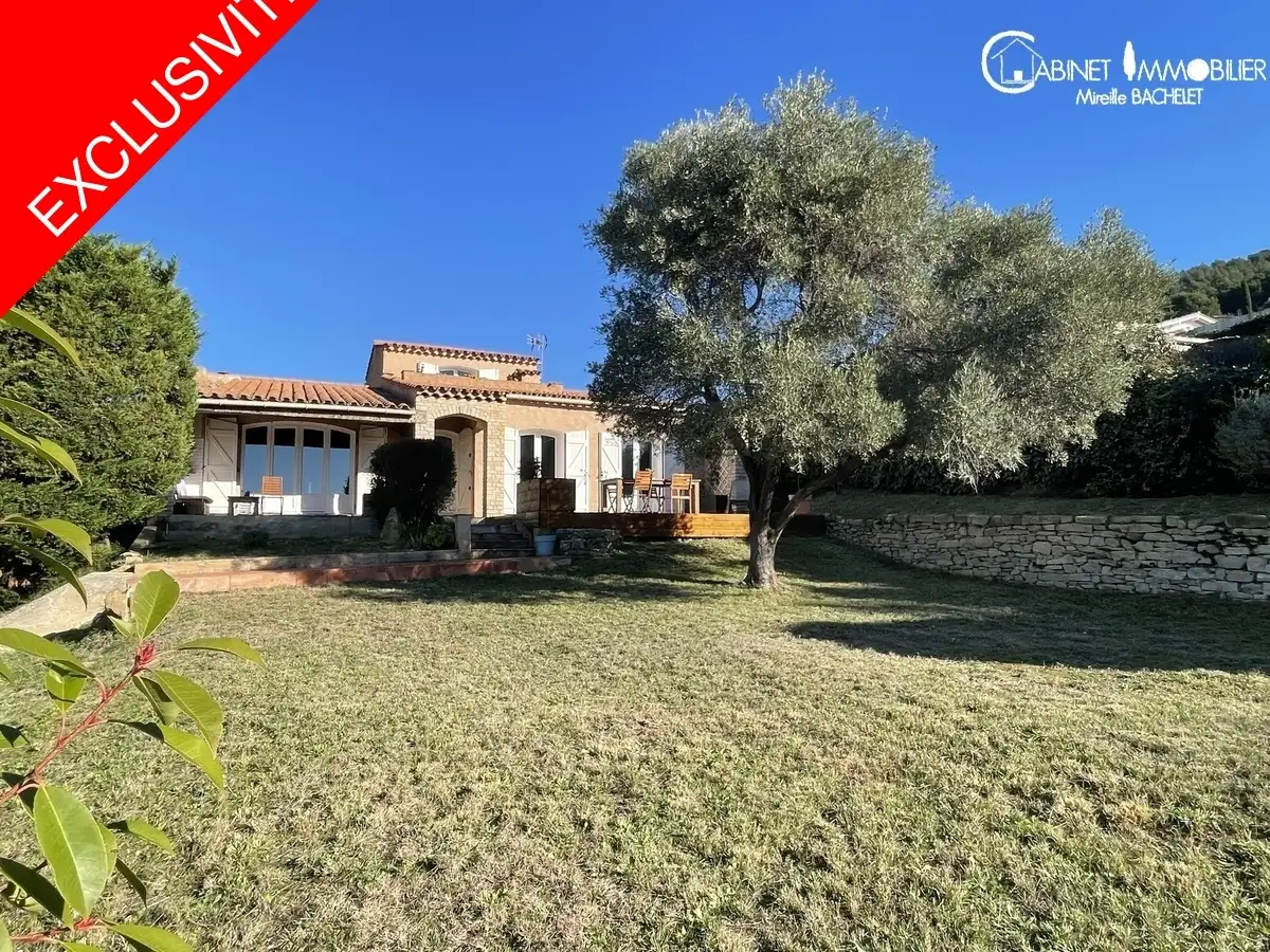 Maison-Villa - CEYRESTE