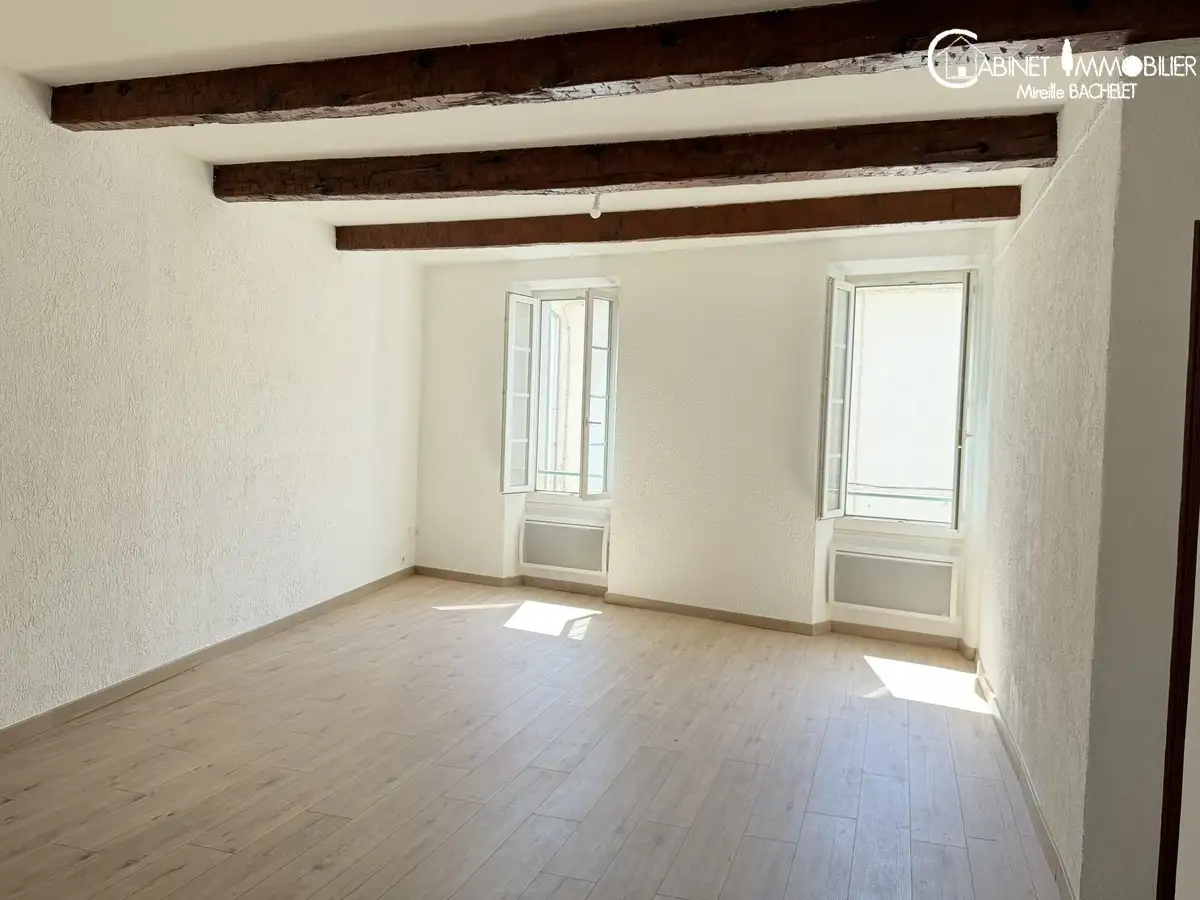 Appartement - CEYRESTE